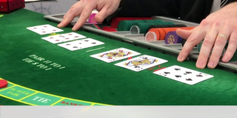 Bàn chơi baccarat 1XBIT với dealer thật